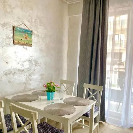 Mamaia North Apartments 아파트